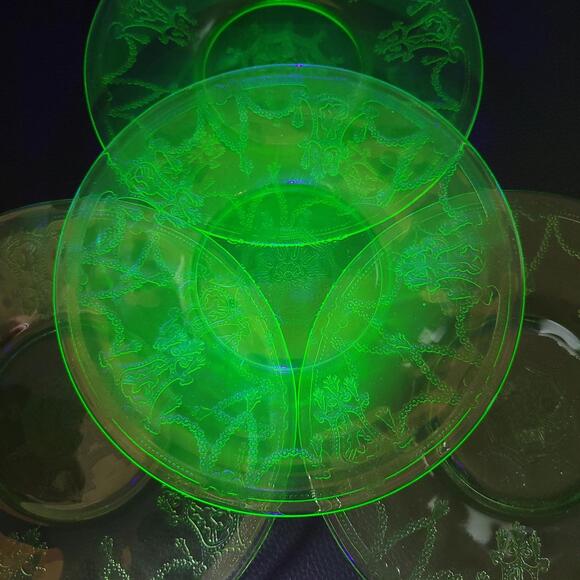 4 Vintage Anchor Hocking Green Cameo Ballerina 9" Plate Uranium Depression Glass - Picture 2 of 11